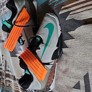 Nike savaleos lifting shoes